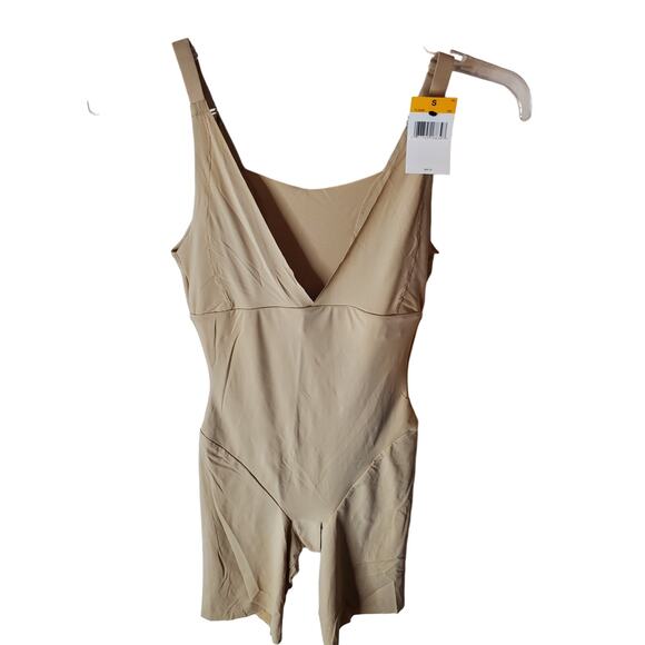 Maidenform Wear Your Own Bra Singlet, Nude Color, NWT, Small - Picture 1 of 6